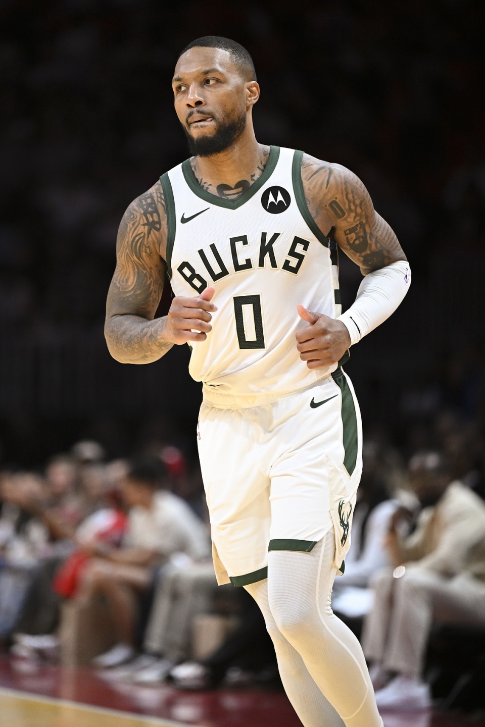 爱游戏网页版登录入口-开拓者不敌公牛，利拉德单节狂砍三四分