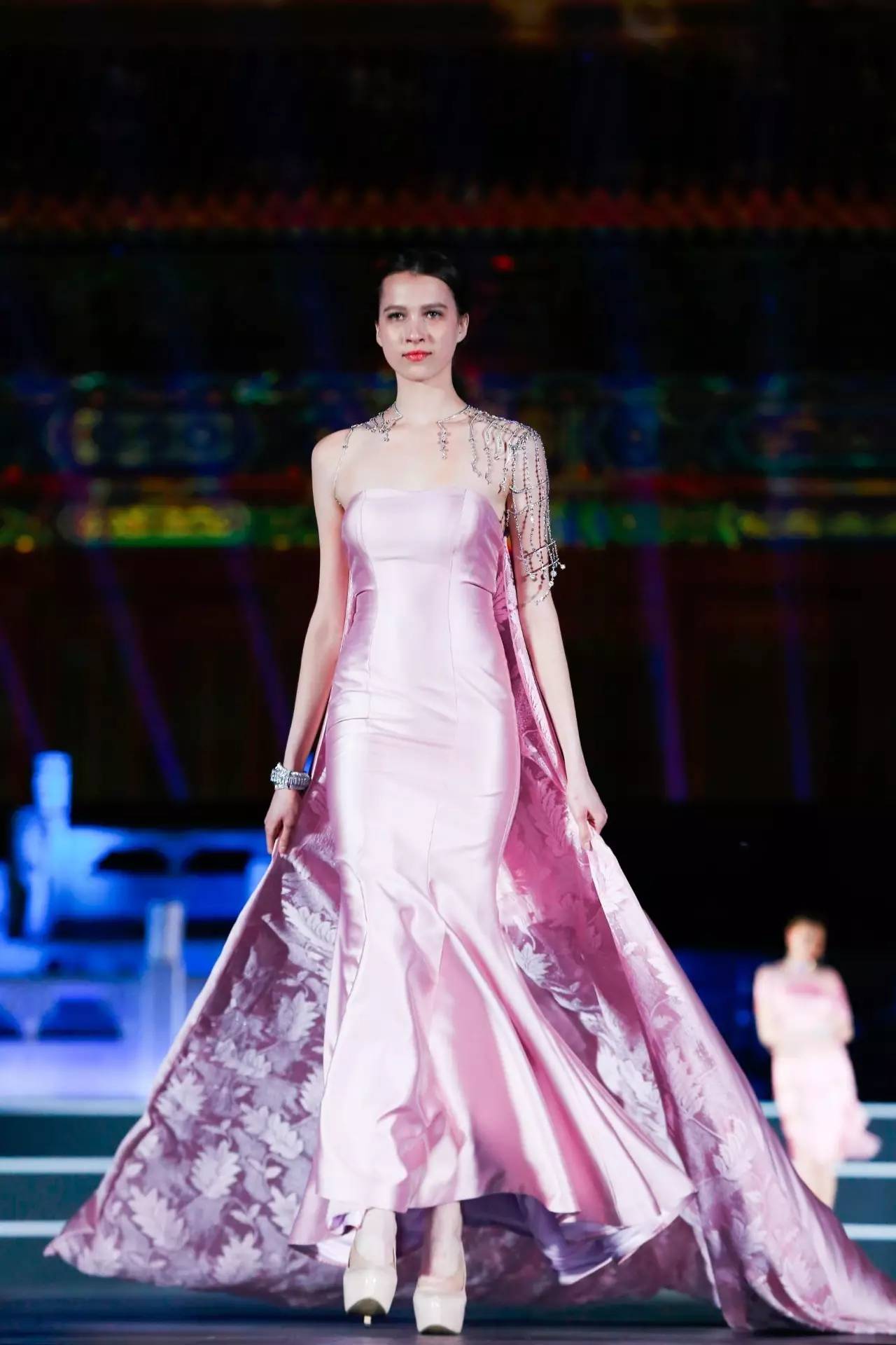 爱尔兰运动员夺冠谱写传奇,惊艳全场的简单介绍 爱尔兰运动员夺冠谱写传奇,惊艳全场的简单介绍