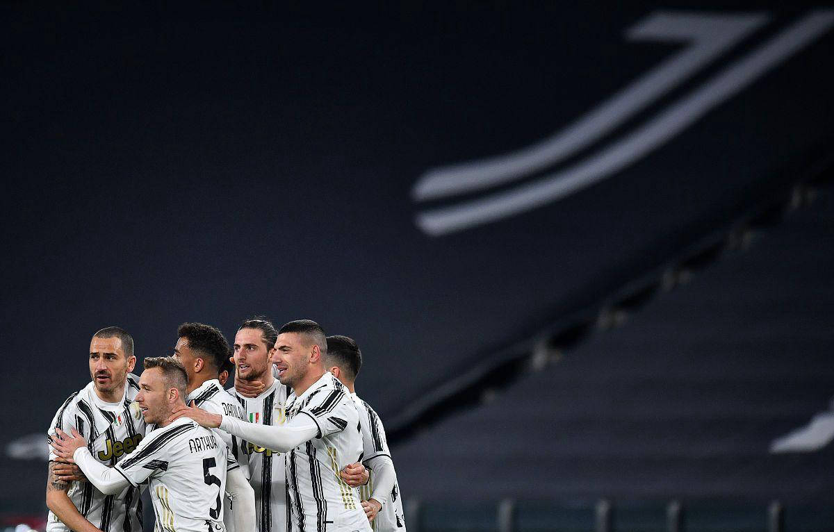 爱游戏网页版-尤文图斯客场大胜那不勒斯，稳固联赛领先地位的简单介绍