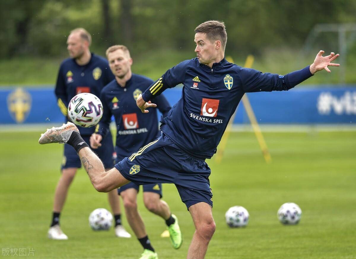 包含保加利亚击败阿塞拜疆，晋级前景堪忧的词条