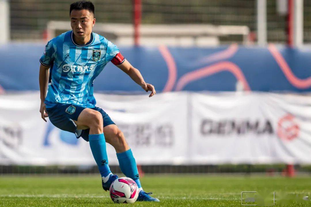 爱游戏网页版入口-海口主场告捷，取得保级关键的胜利