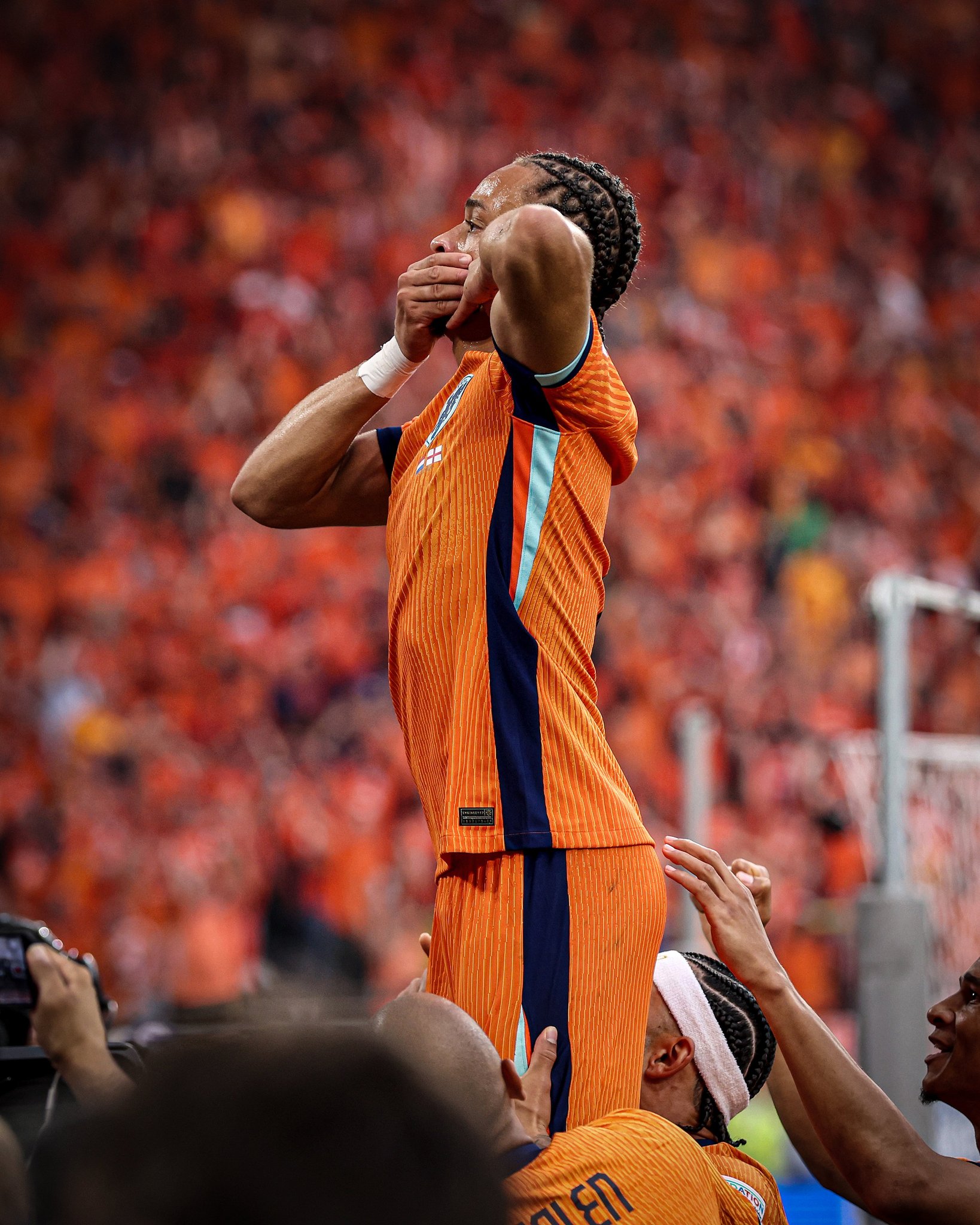 爱游戏网页版登录入口-勇往直前，欧洲国家杯赛战火不断延续！的简单介绍