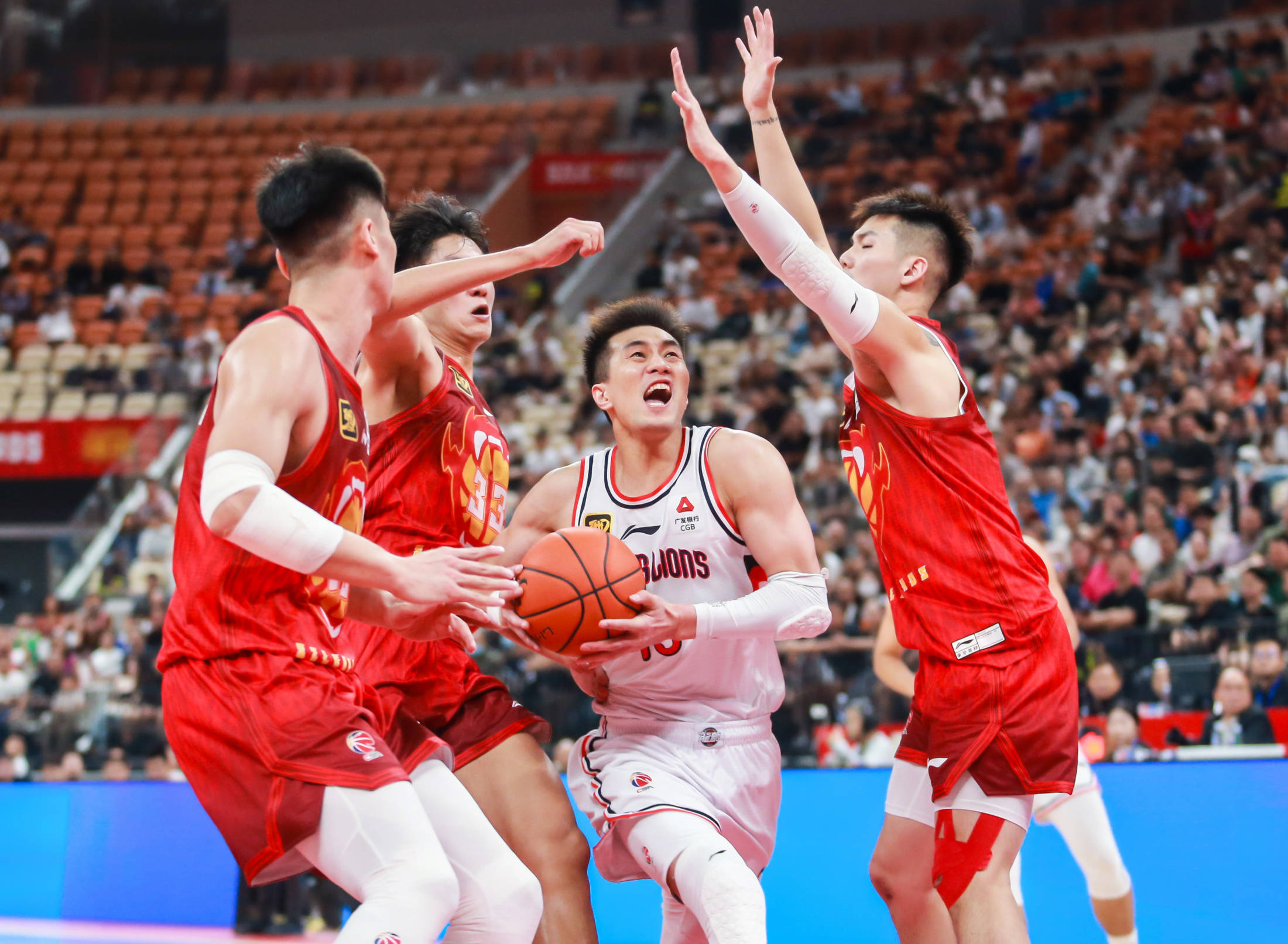 爱游戏app下载-北京队将对阵广州队，全队备战