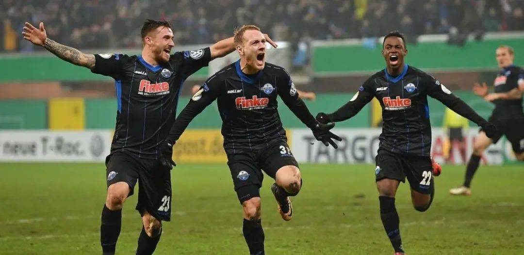 爱游戏官网入口-关于沙尔克04遭遇失利，保级形势严峻的信息