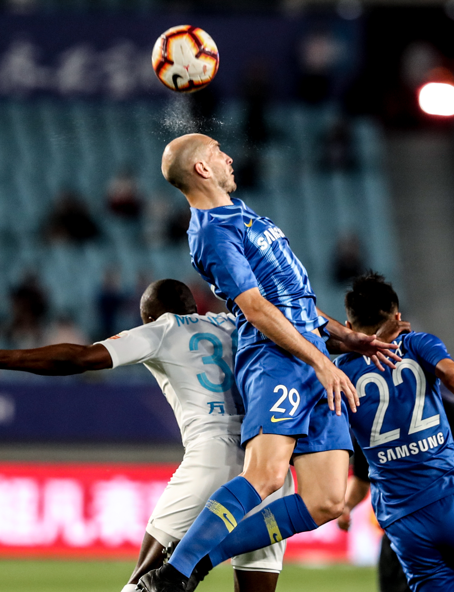 爱游戏登录-关于江苏苏宁击败对手，取得完美的胜利的信息