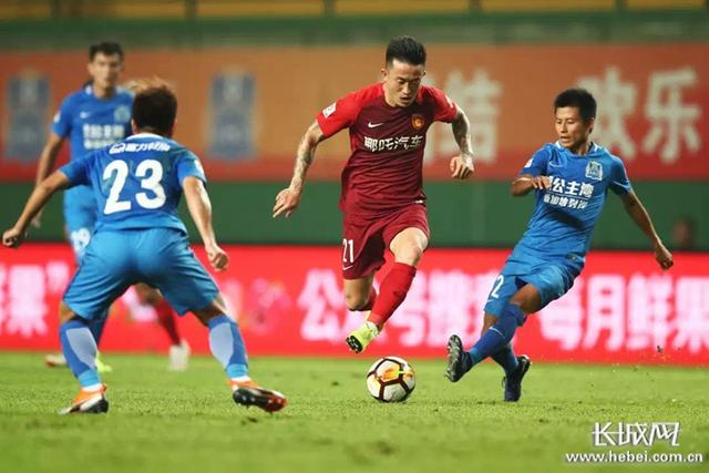 广州富力主场取胜河北华夏幸福,表现出色的简单介绍 广州富力主场取胜河北华夏幸福,表现出色的简单介绍