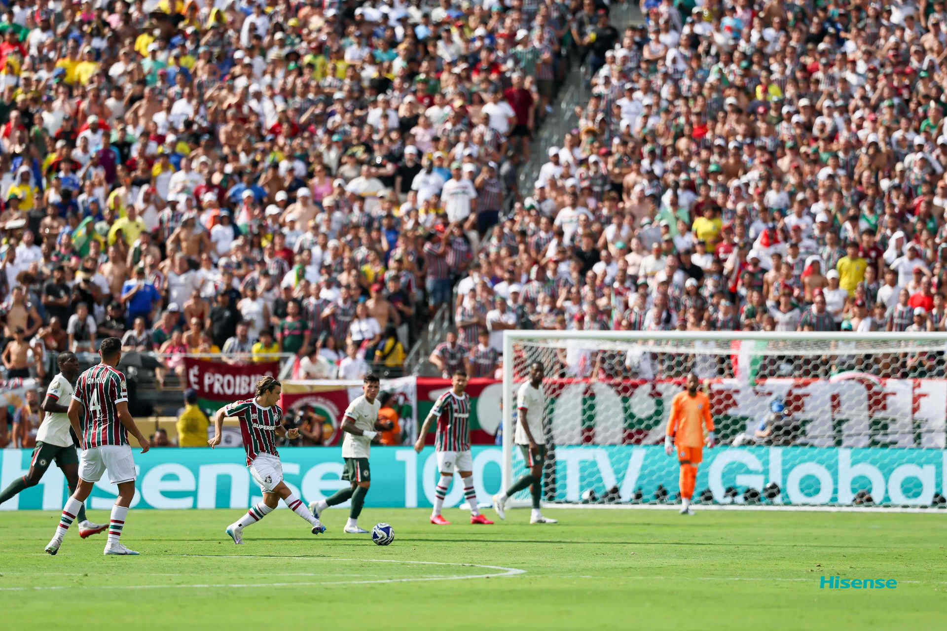 爱游戏网页版入口-切尔西主场惨遭罗马绝杀，欧冠小组赛悲观的简单介绍