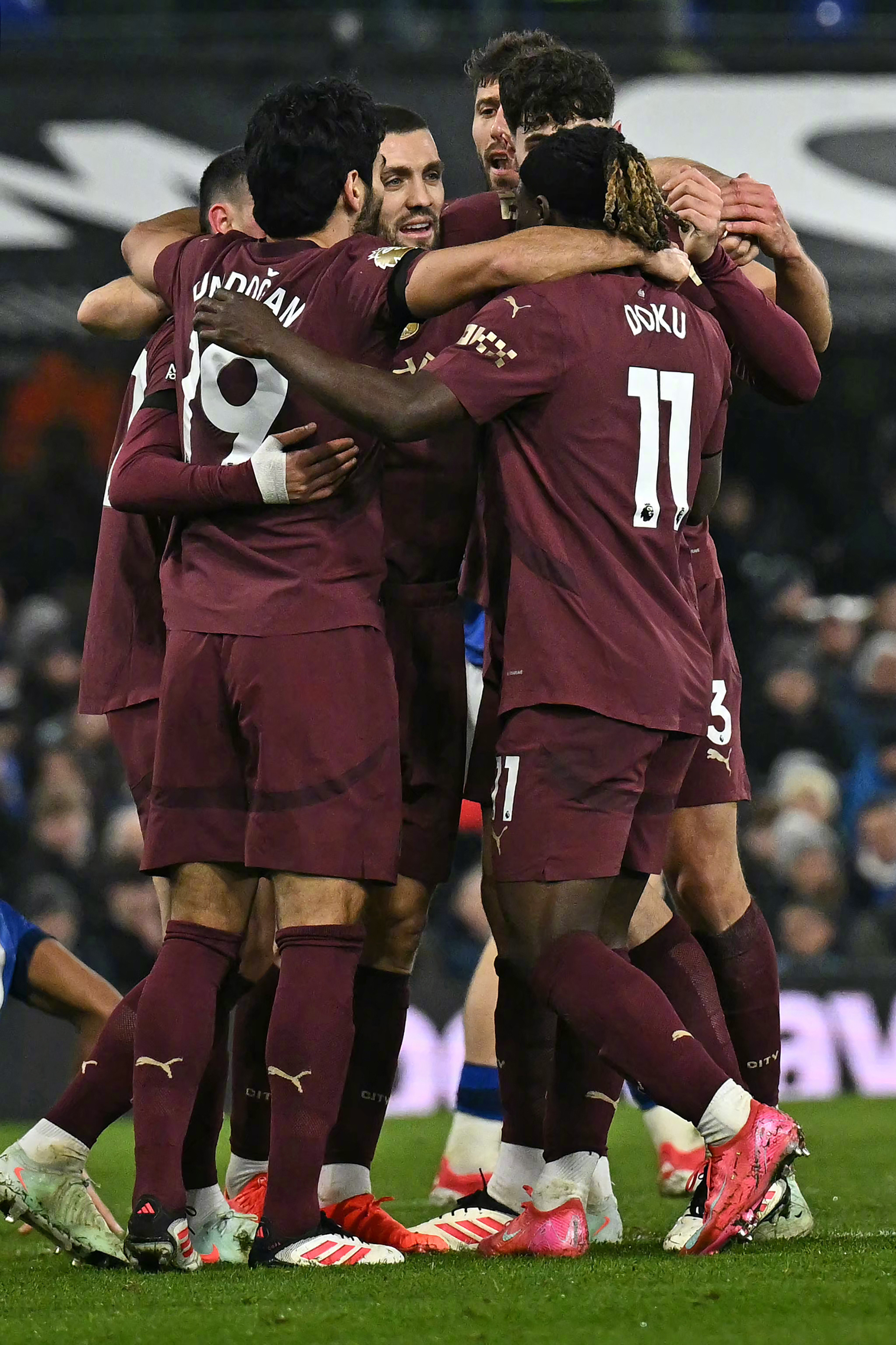 曼城主场大胜埃弗顿,梅西破门创造里程碑的简单介绍 曼城主场大胜埃弗顿,梅西破门创造里程碑的简单介绍