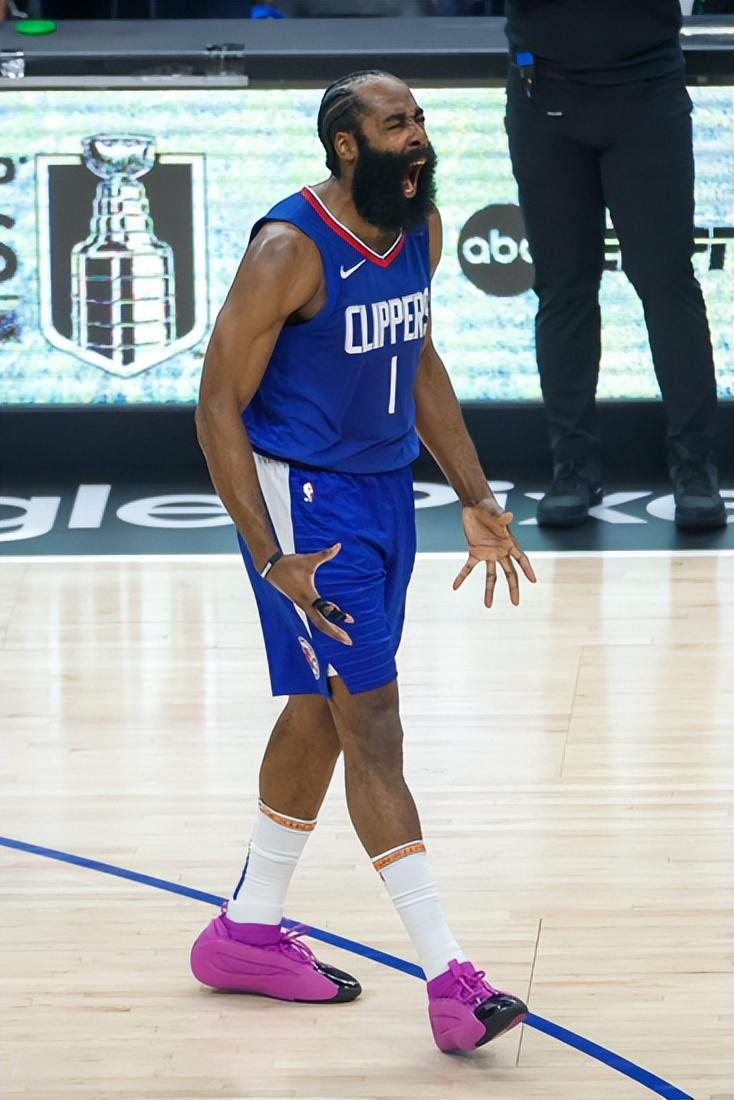 爱游戏中国官网-火箭客场惨败雄鹿，哈登失准连续场低迷的简单介绍