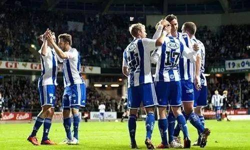 欧洲赛场各支球队实力对峙,对决纷呈小组格局复杂 欧洲赛场各支球队实力对峙,对决纷呈小组格局复杂