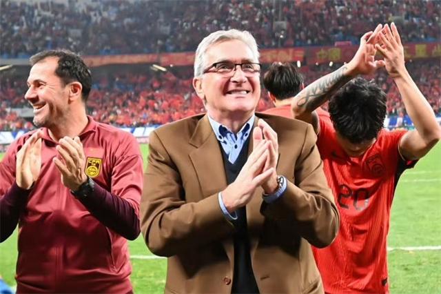 罗马战术灵活,赢球秘诀在于团队配合的简单介绍 罗马战术灵活,赢球秘诀在于团队配合的简单介绍