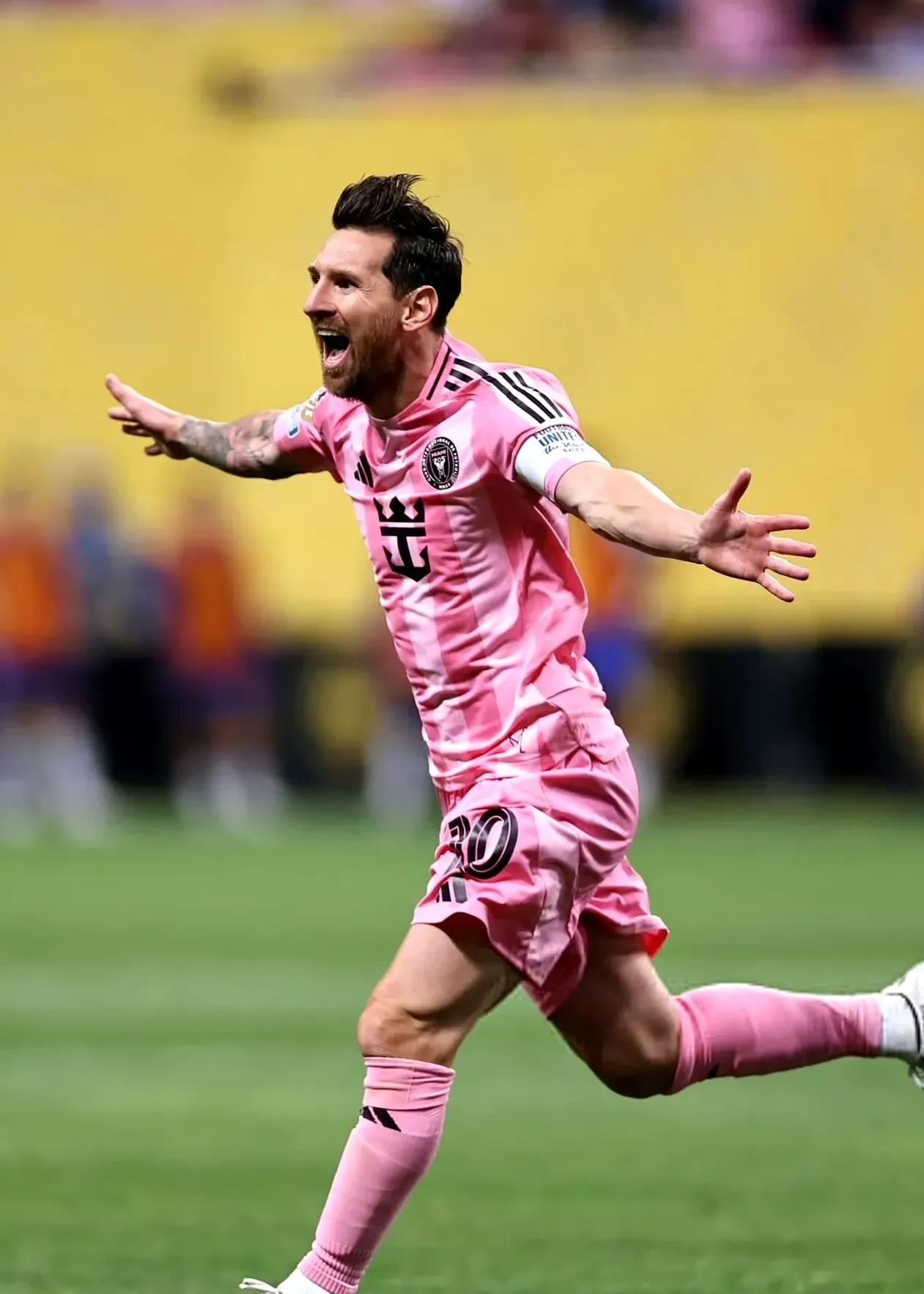 包含关键时刻挺身而出,球队主力舍命拼搏取得胜利的词条 包含关键时刻挺身而出,球队主力舍命拼搏取得胜利的词条